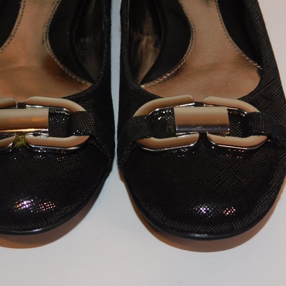 "SOLOS" By Softspots Metallic Black Leather Flats - Picture 2 of 11